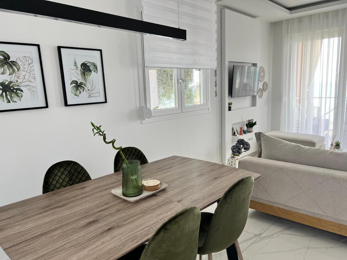 Beachfront Villa Athina Vergia Zewnętrze zdjęcie