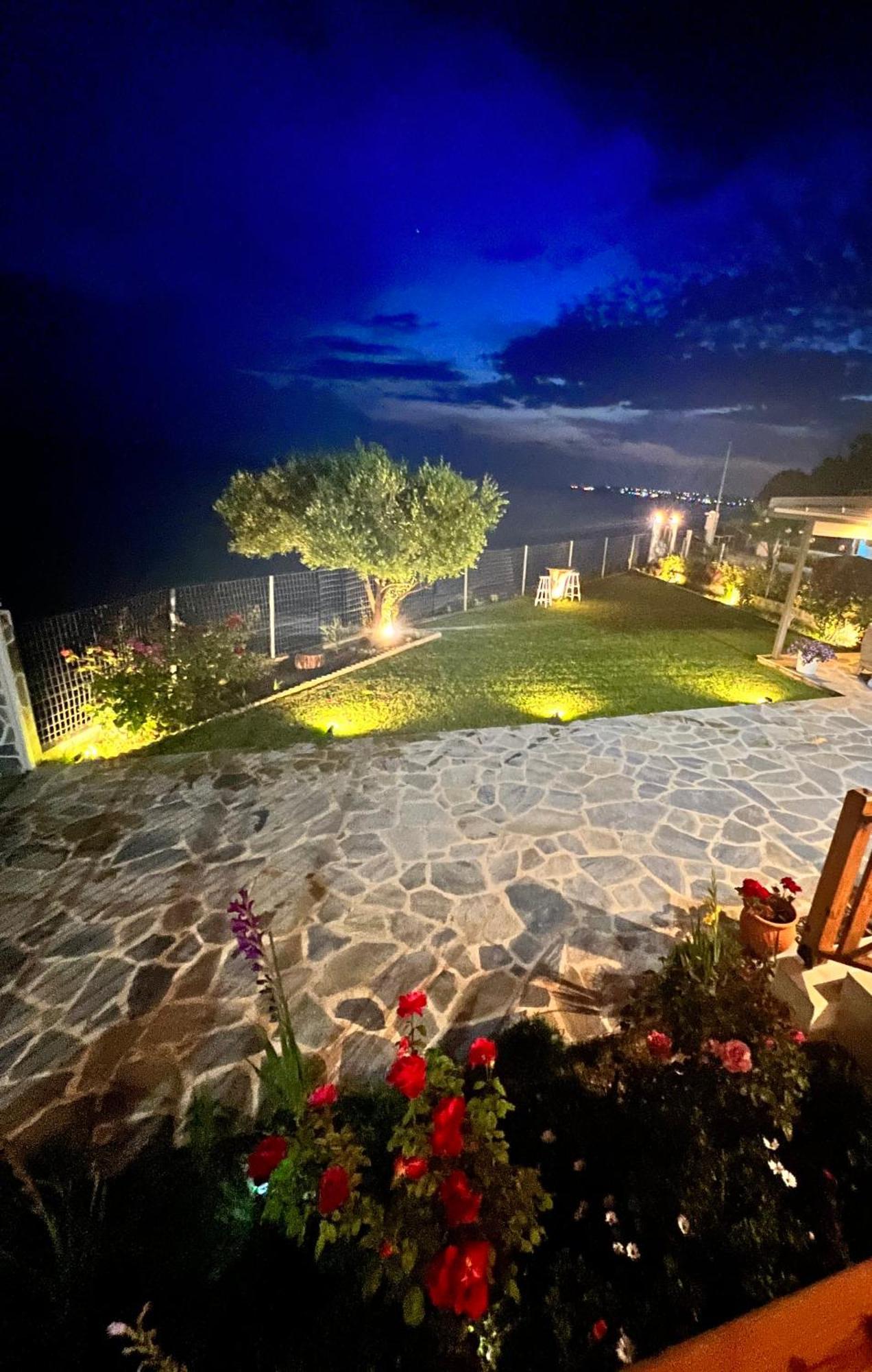 Beachfront Villa Athina Vergia Zewnętrze zdjęcie